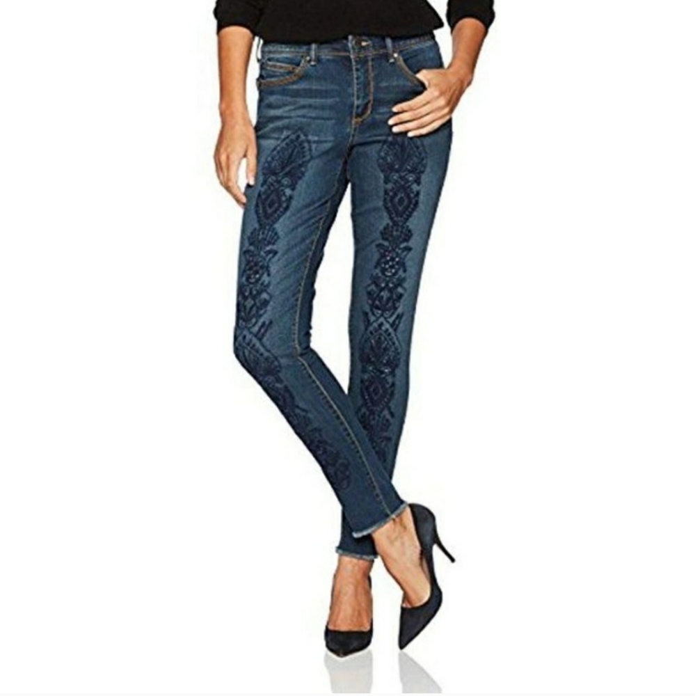 BANDALINO lisbeth Navy Embroidered Jeans